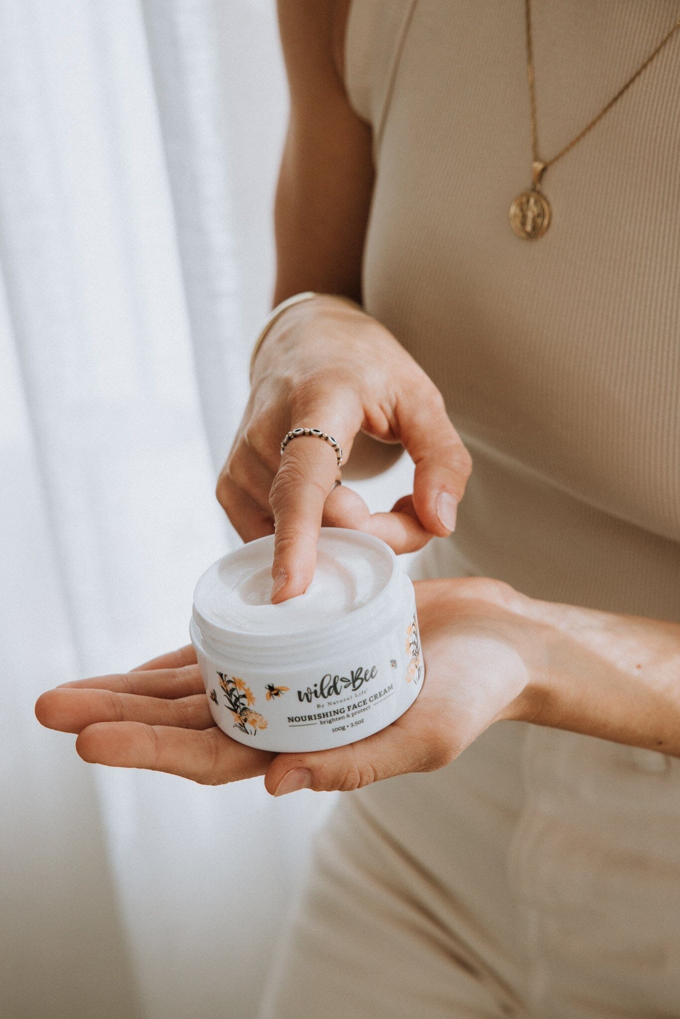 Manuka Honey Skincare: The Natural Secret to Healthy, Radiant Skin